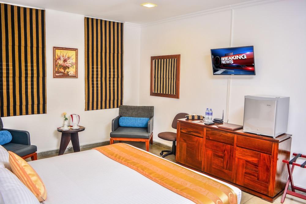 City Breeze By Amaranta