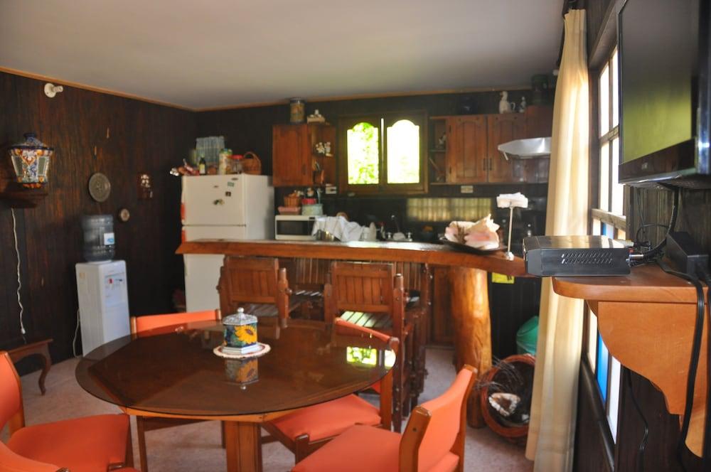 Posada Come So In The Bush