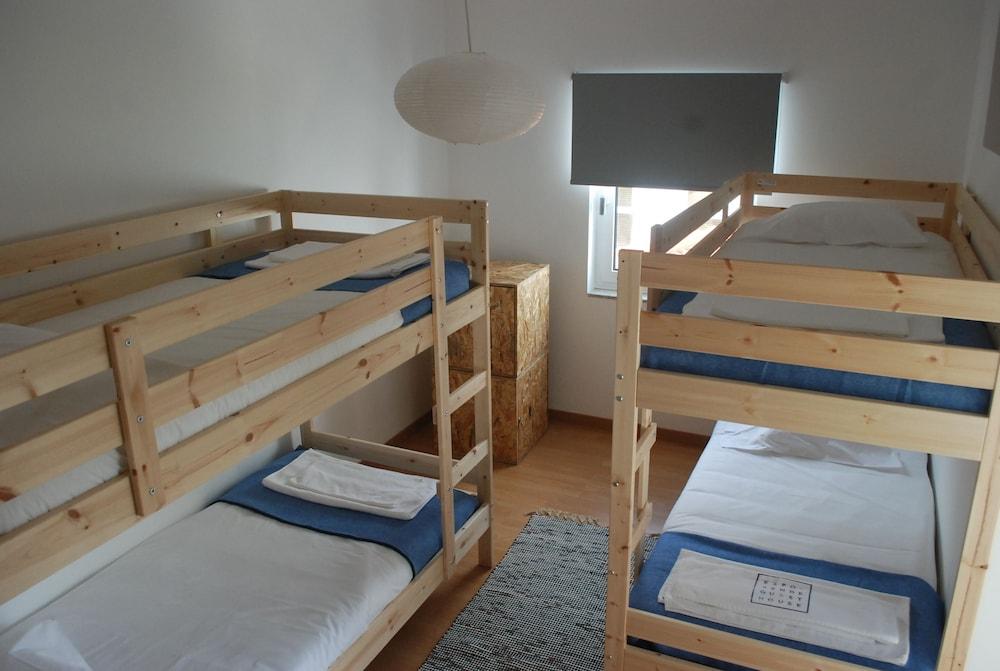Esposende Guesthouse - Hostel
