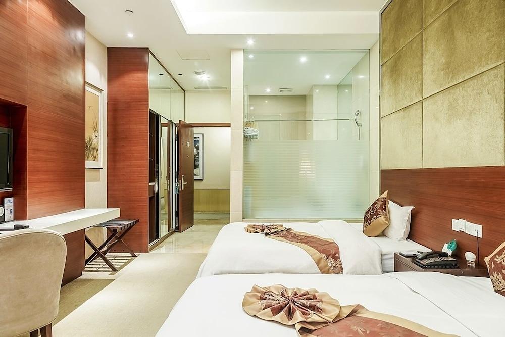 Phoenix Hotspring Resort