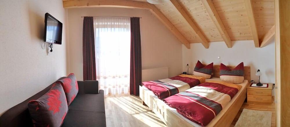 Sonnenchalets Mariapfarr