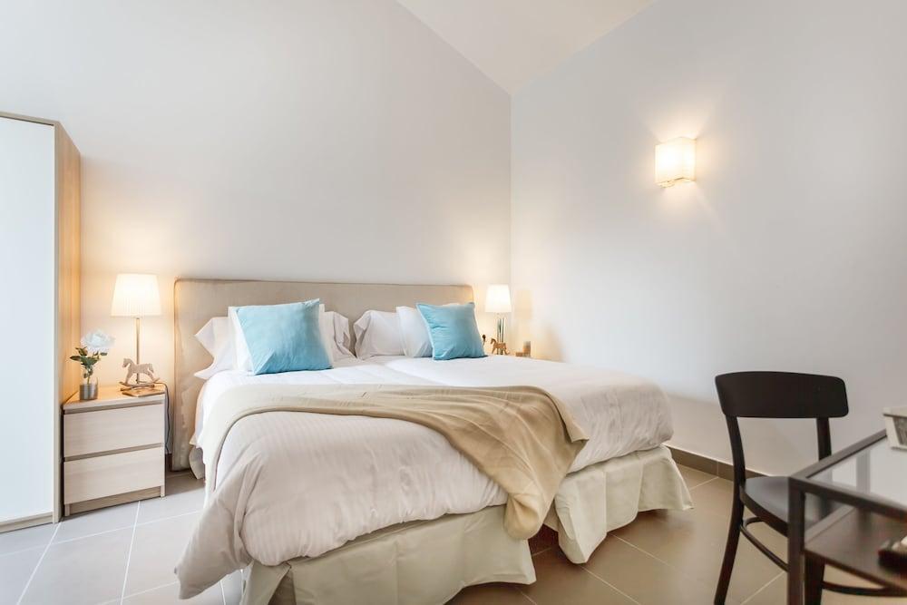 Apartamentos Cornellalux