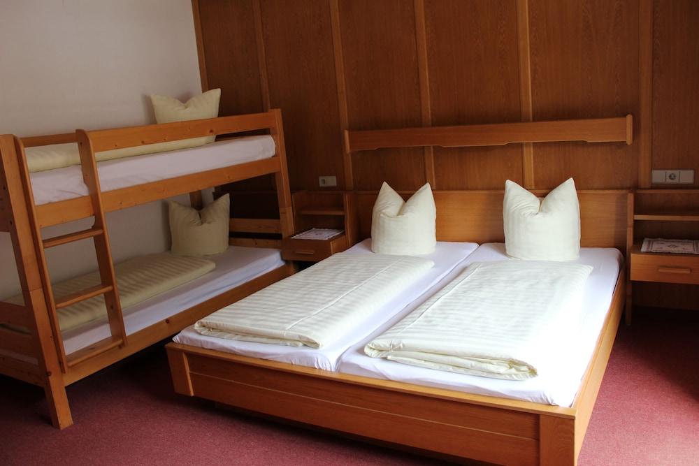 Hotel Pension Almrose