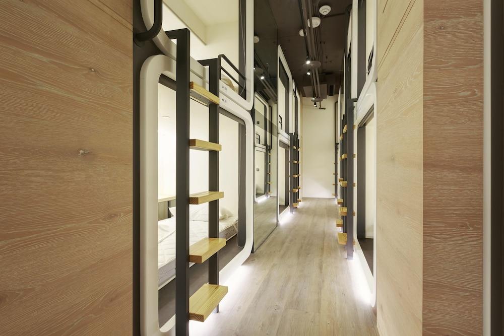 Taiwan Youth Hostel & Capsule Hostel