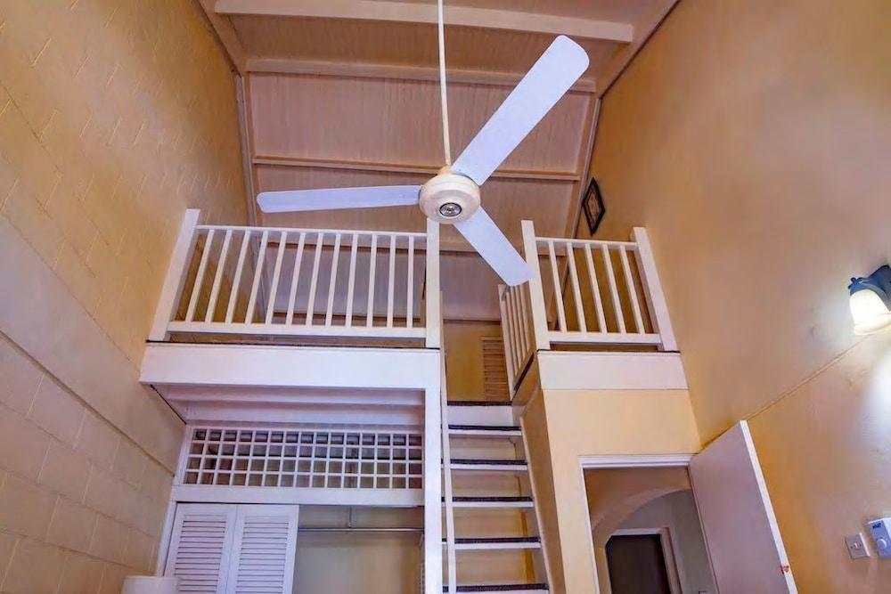 Ocho Rios Boardwalk Apartment