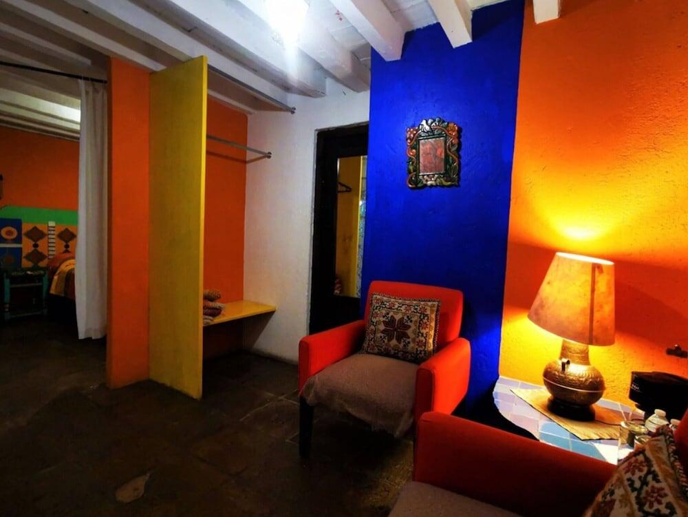 Casa de los Espíritus Alegres By Rotamundos