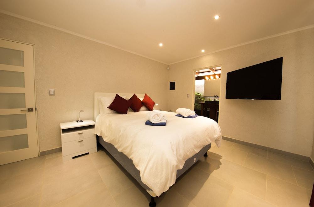 Hidden Hill Condos Aruba