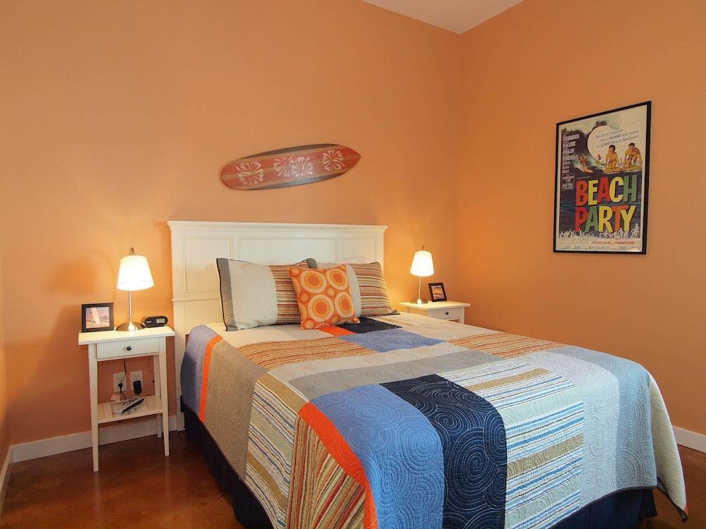 The Sea Monkee PB216