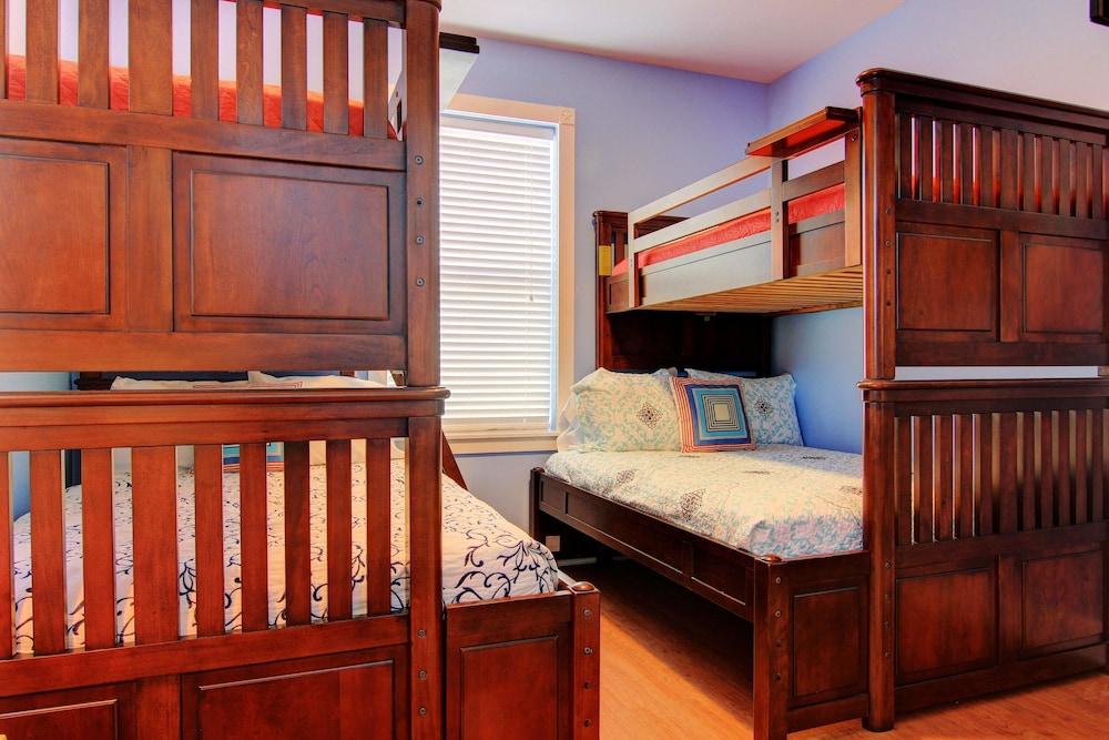 Blue Marlin Beach House MR217