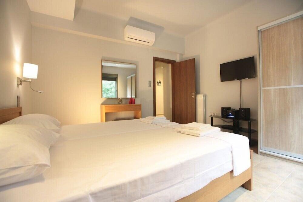 Meni Apartments Hotel