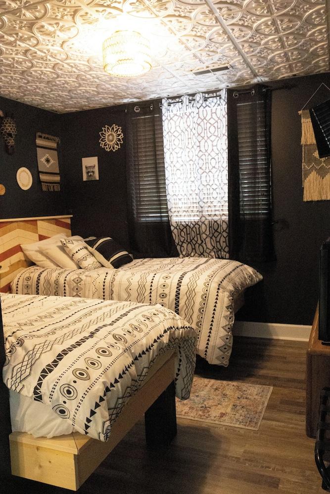 Monroe Street Suites