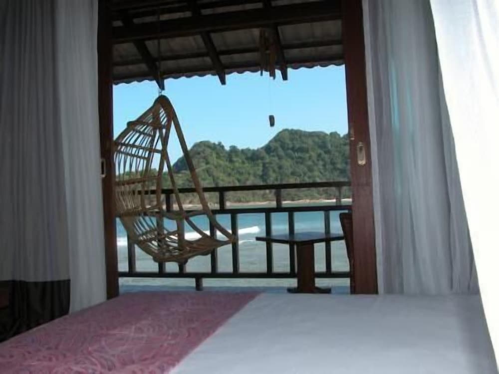 Gem Island Resort & Spa