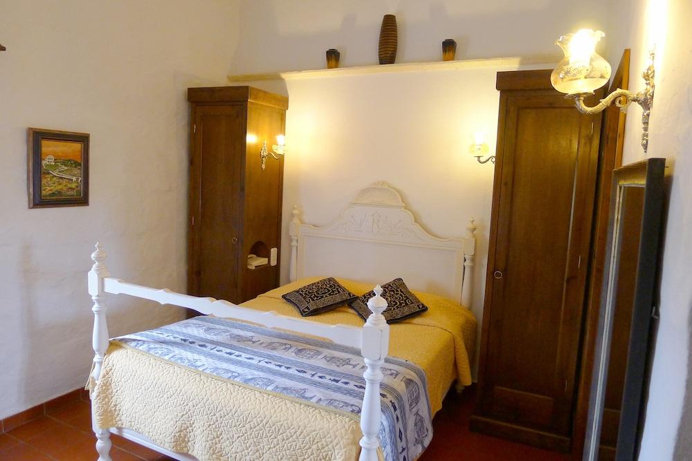 Hotel Rural Biniarroca - Adults Only