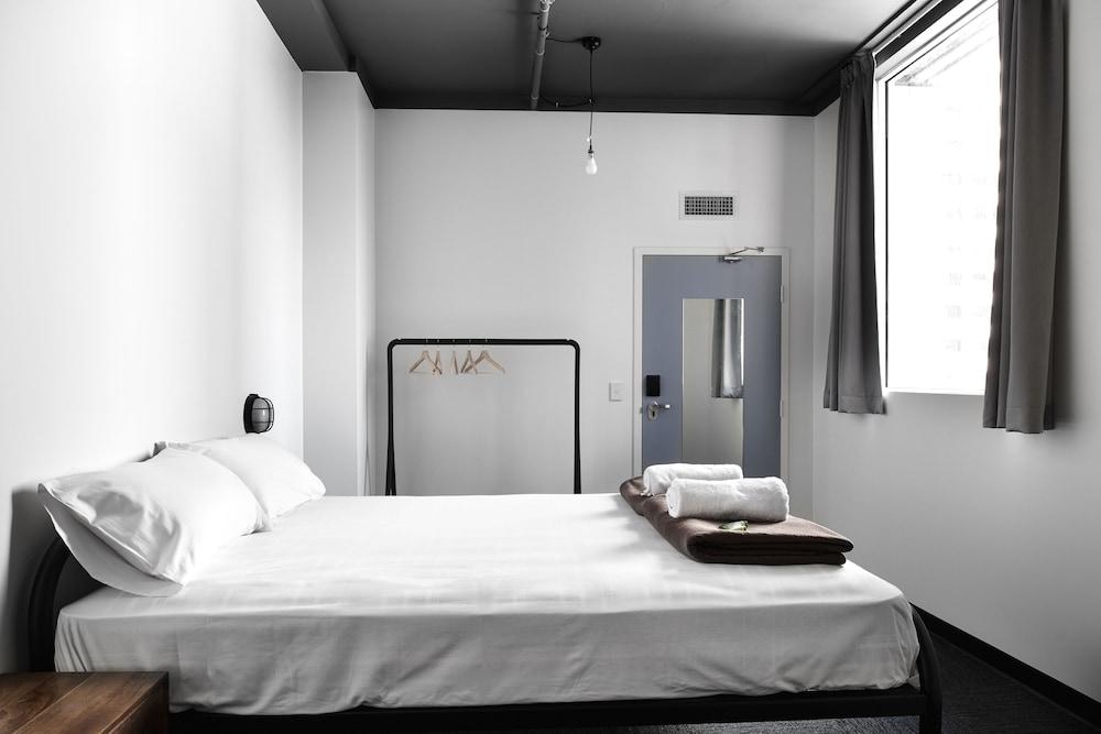 The Pod Sydney - Hostel