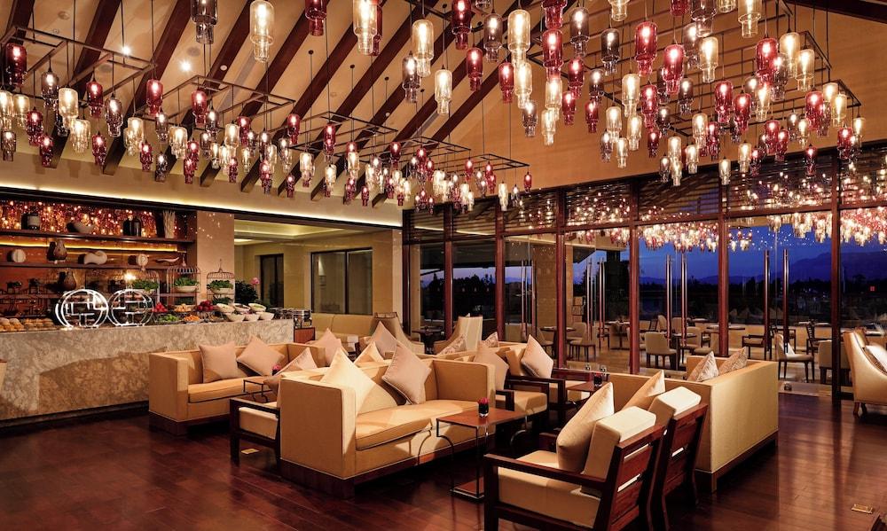 HUALUXE Kunming by IHG