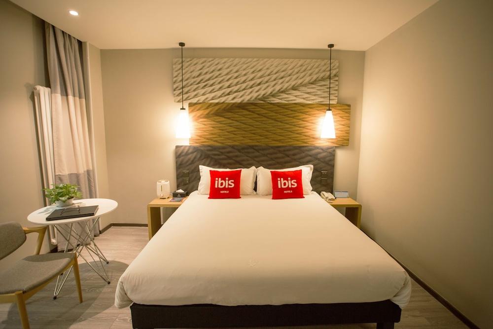 Ibis Xian First Gaoxin Road