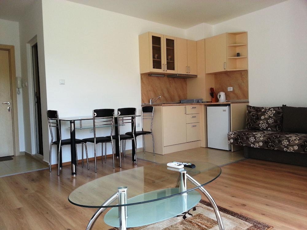 Menada Butterfly Apartments