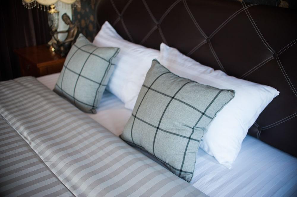 Bluemoon Riverside Resort