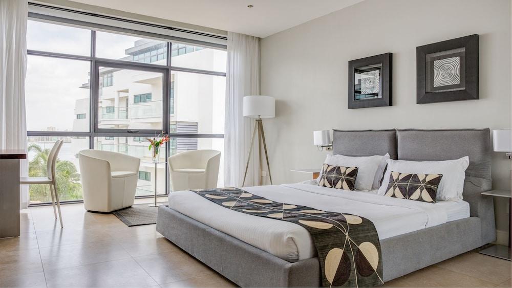 Hotel English Point Marina & Spa