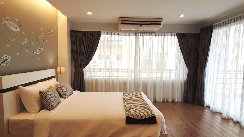 Ploen Place Residence