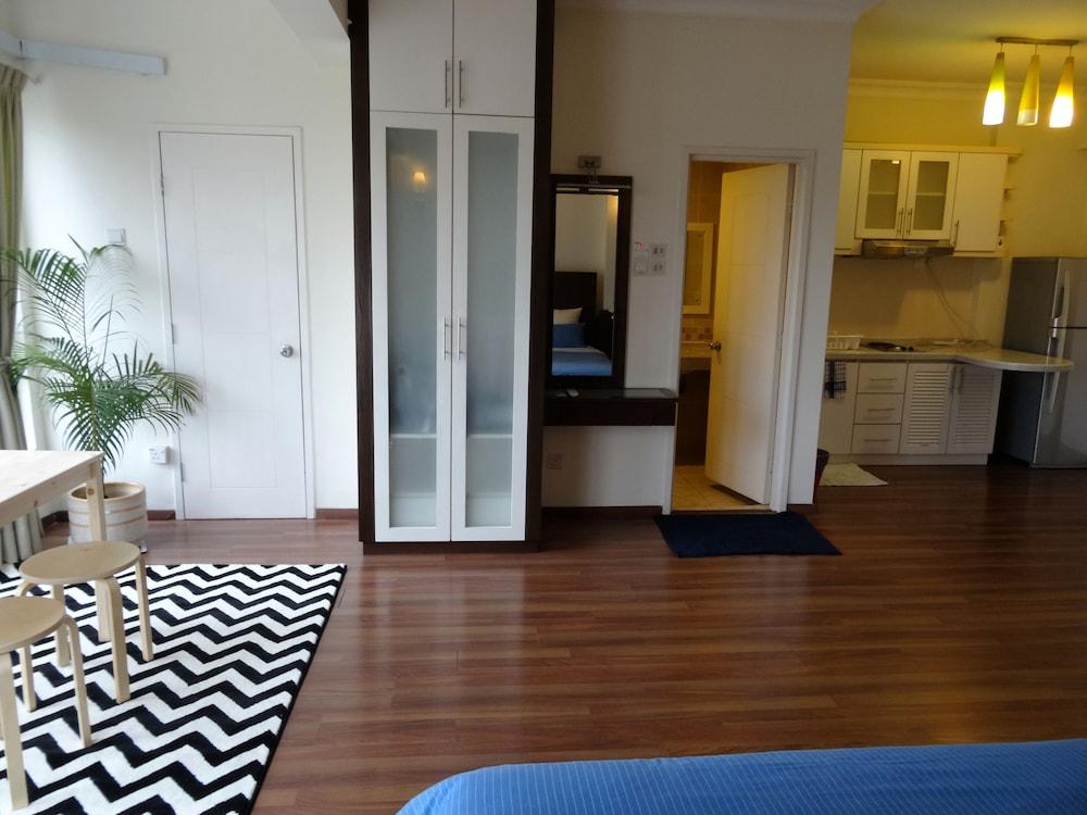 Balkoni Hijau at Casa Mutiara KL