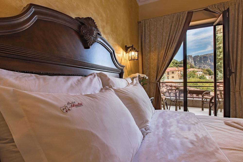 Theatro Hotel Odysseon