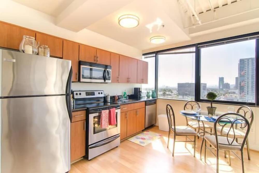 LUX 0 Bedroom Studio By Senstay