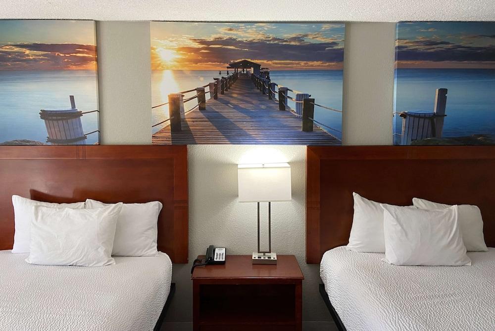 Days Inn by Wyndham Ozark