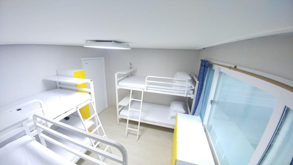 Hause Itaewon - Hostel