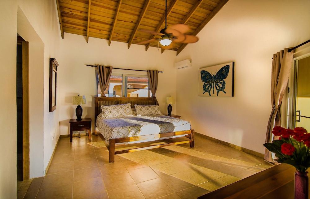 Villas at Sunset Valley Terramar Estates