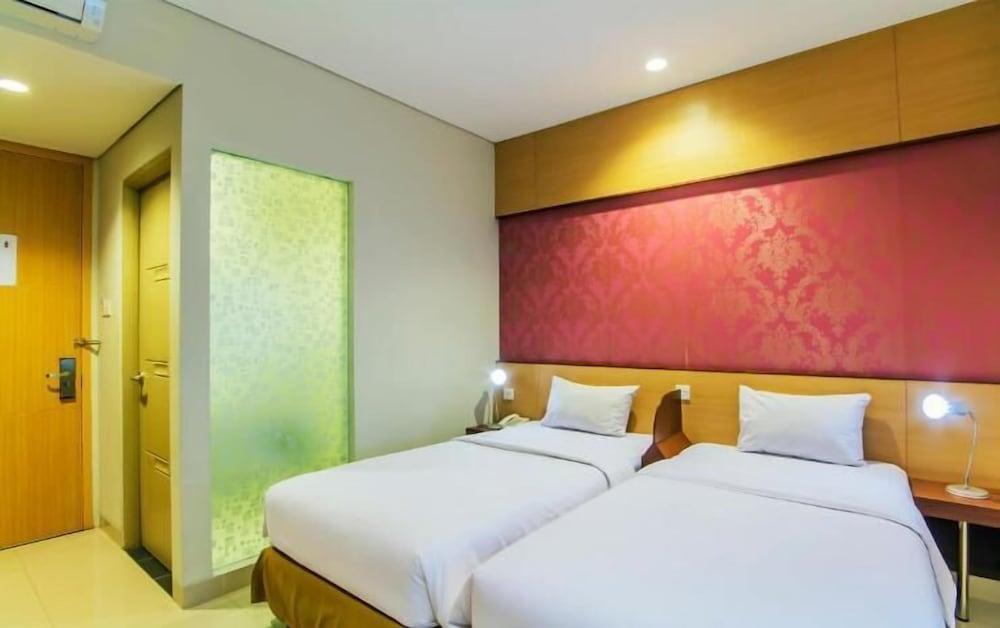 D'Best Hotel Sofia Bandung