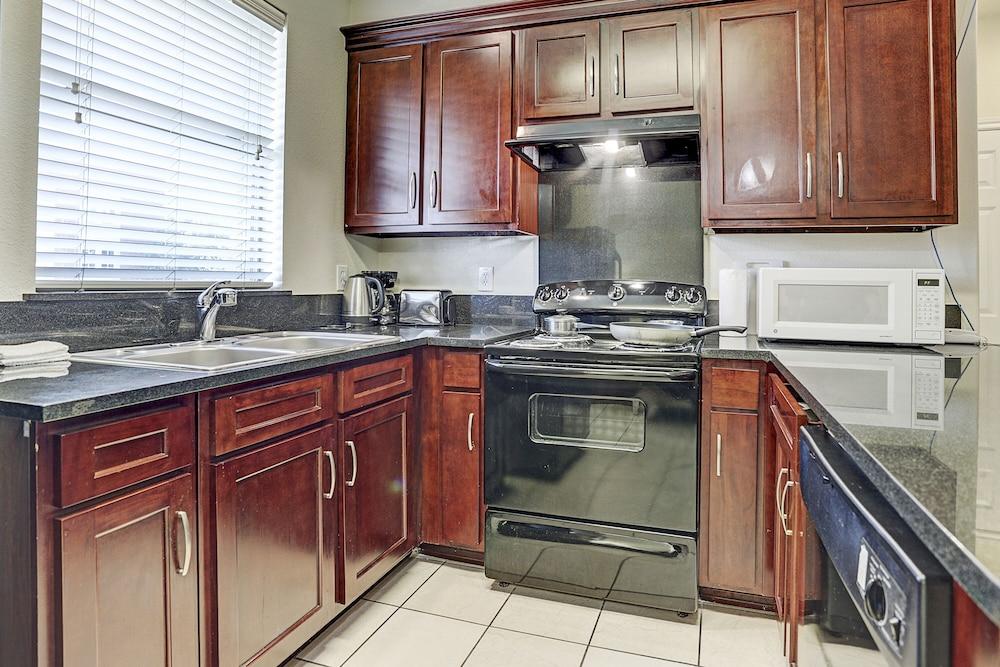 Villa Corporate 2 Bedroom Suite