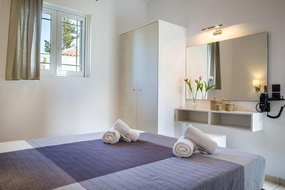 Cypress Garden Villas