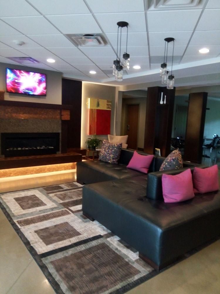 Comfort Inn Connellsville Riverview