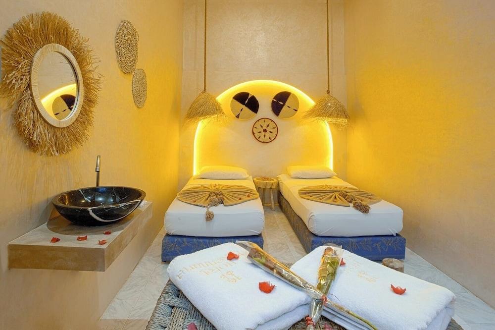 Riad Hotel El Kennaria