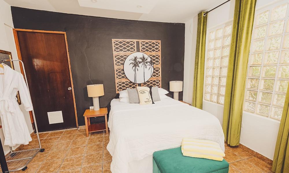 Tamboo Beside the Pointe