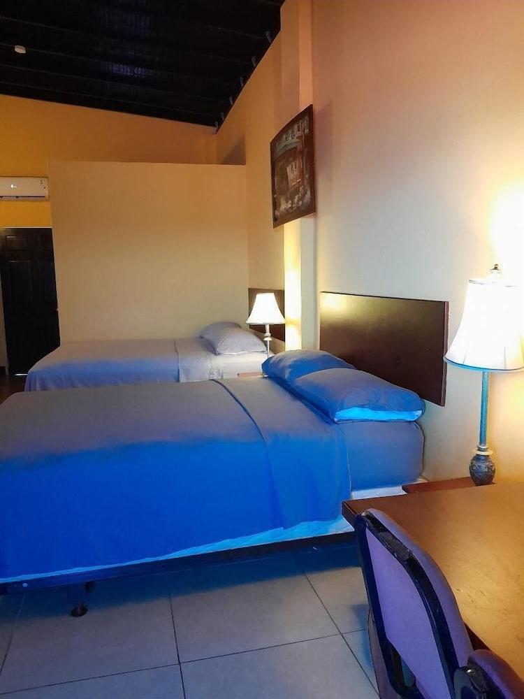 Las Cuevas Beach Lodge