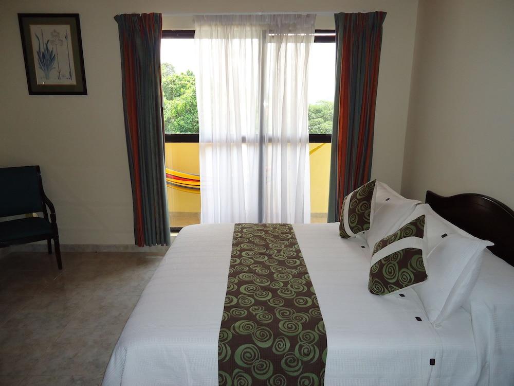 Hotel Villeta Resort