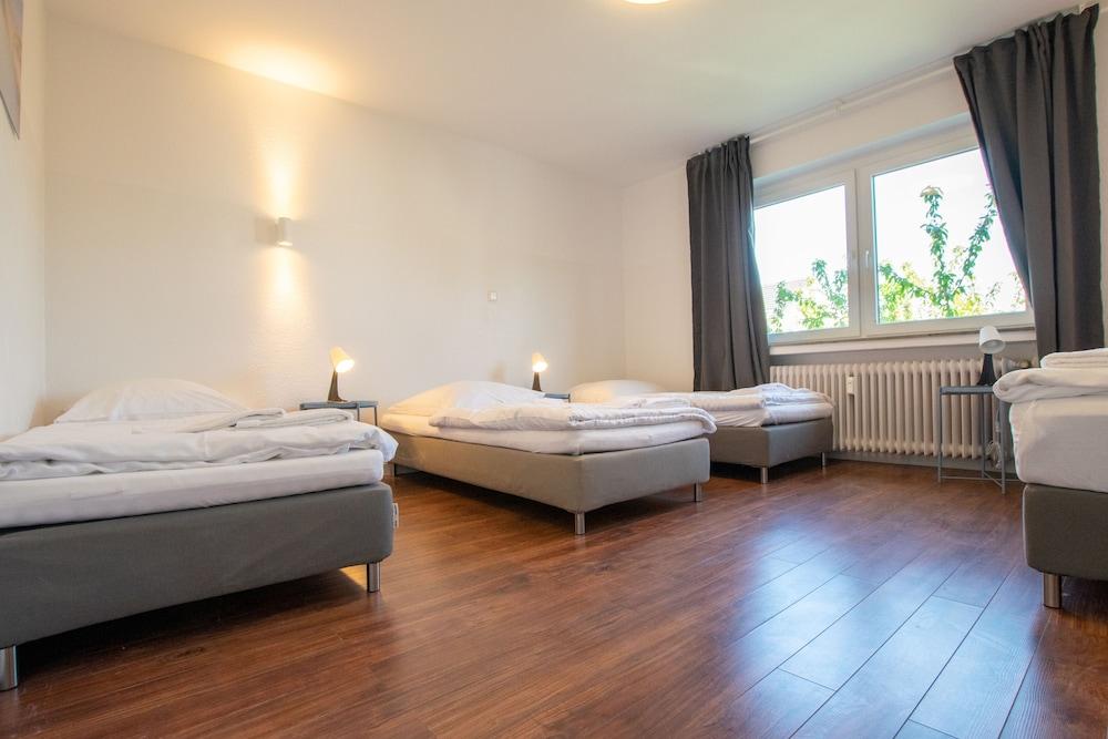 Tolstov-Hotels Great House