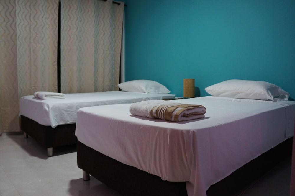 Posada Nativa Claymount View