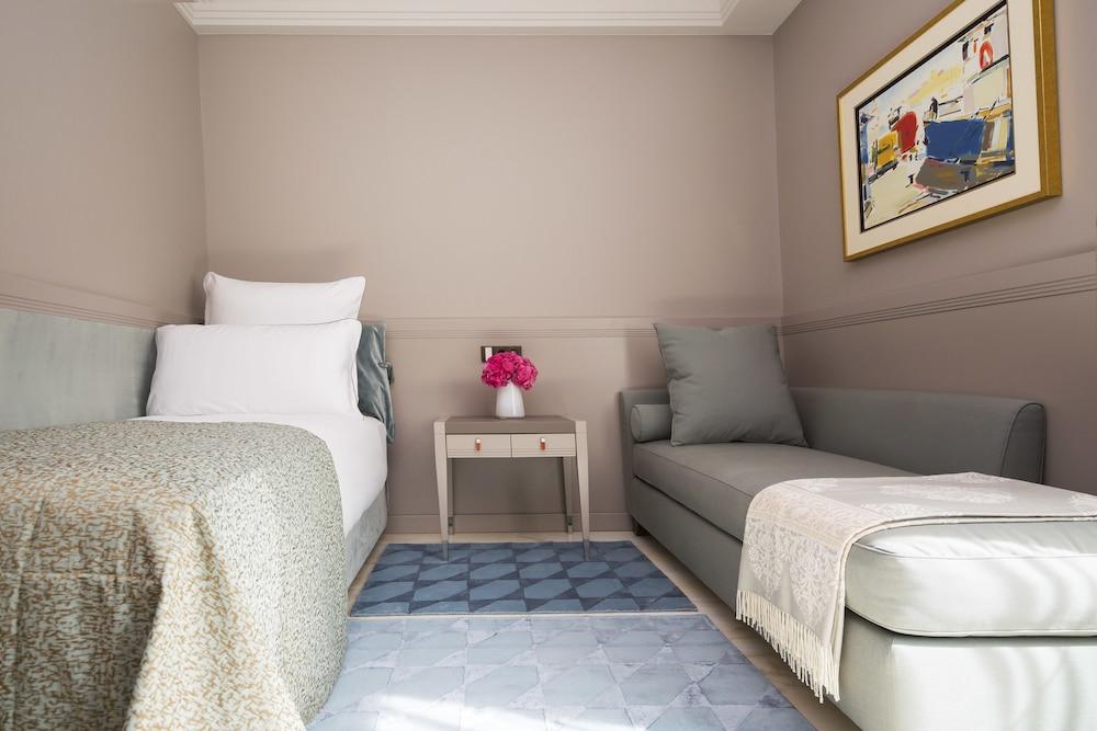 Alàbriga Hotel & Home Suites