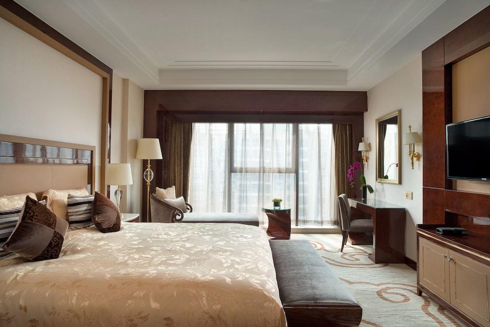 Slater International Hotel