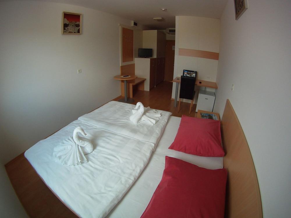 Hotel Galaksija Trebnje