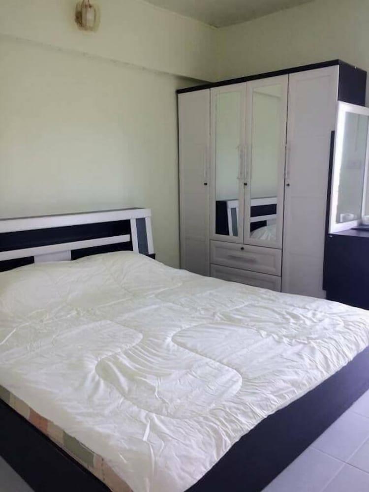 Wattanakham Serviced Apartment