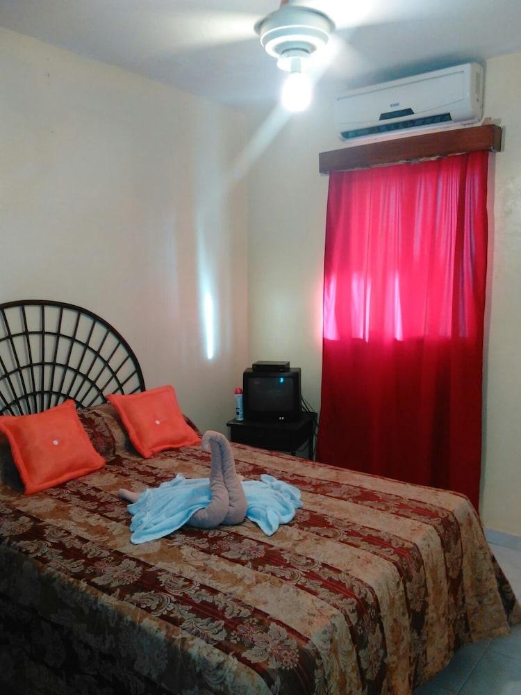 APARTA HOTEL VISTA TROPICAL