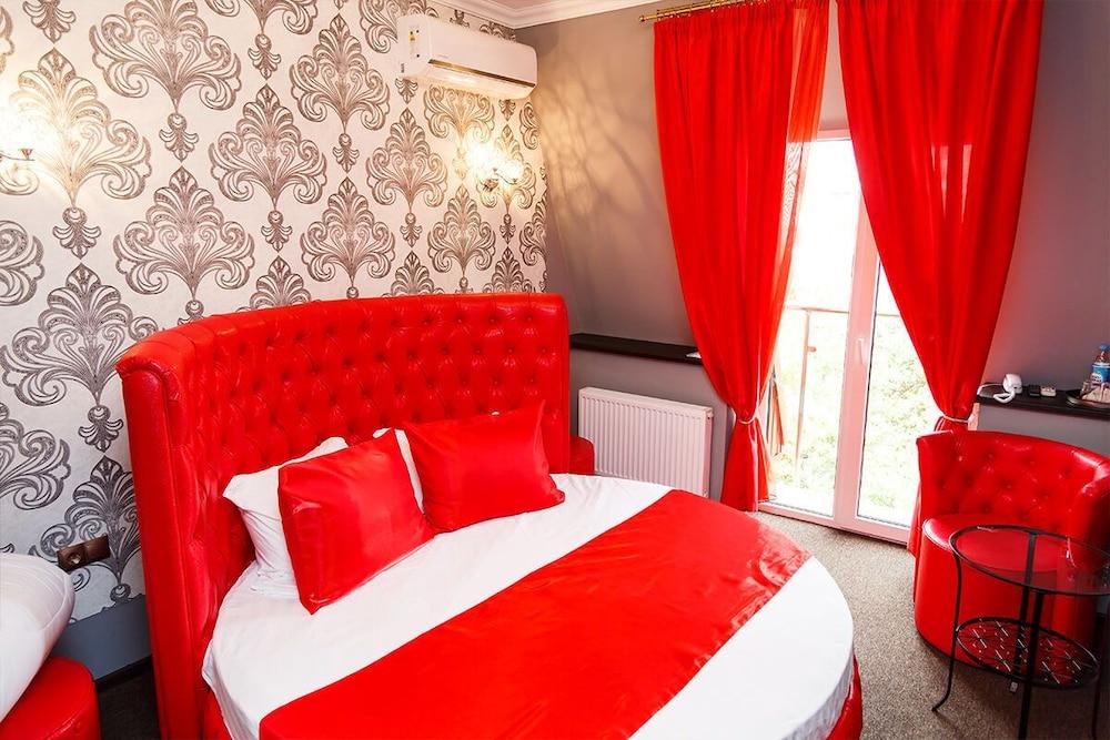 Hotel Marton 20 let VLKSM