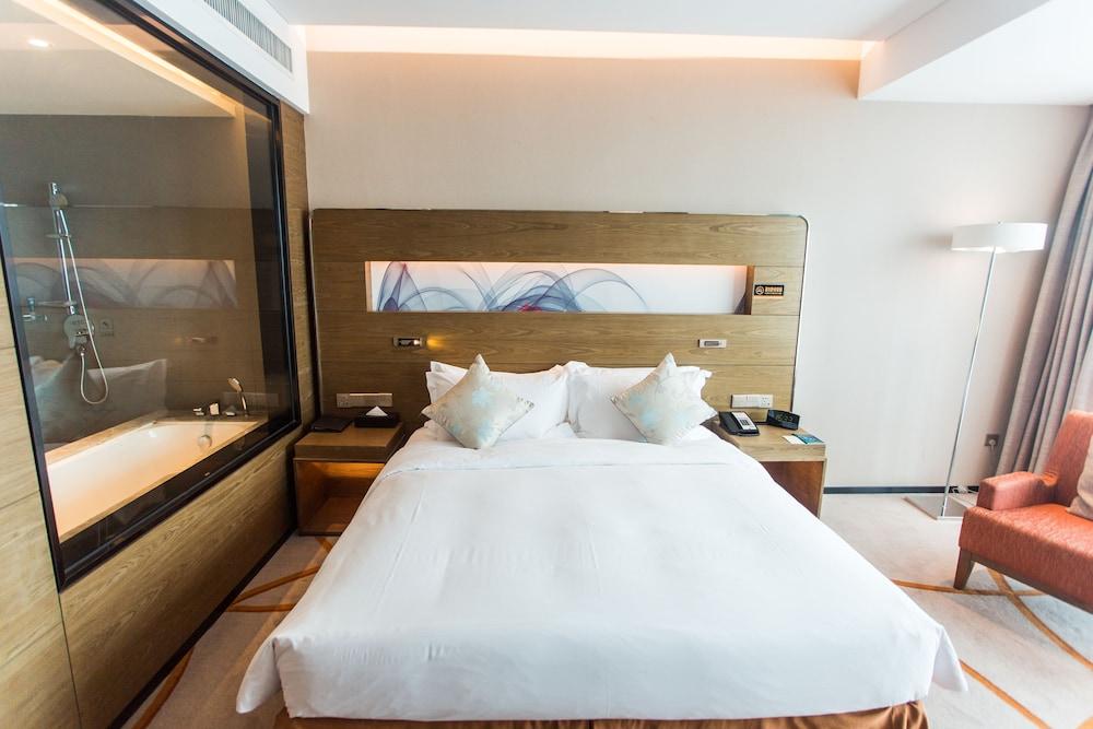 Novotel Rizhao Suning