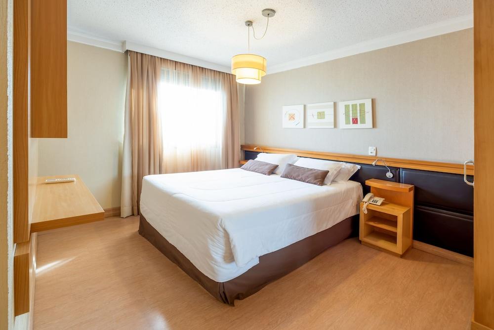 Manhattan Porto Alegre by Mercure