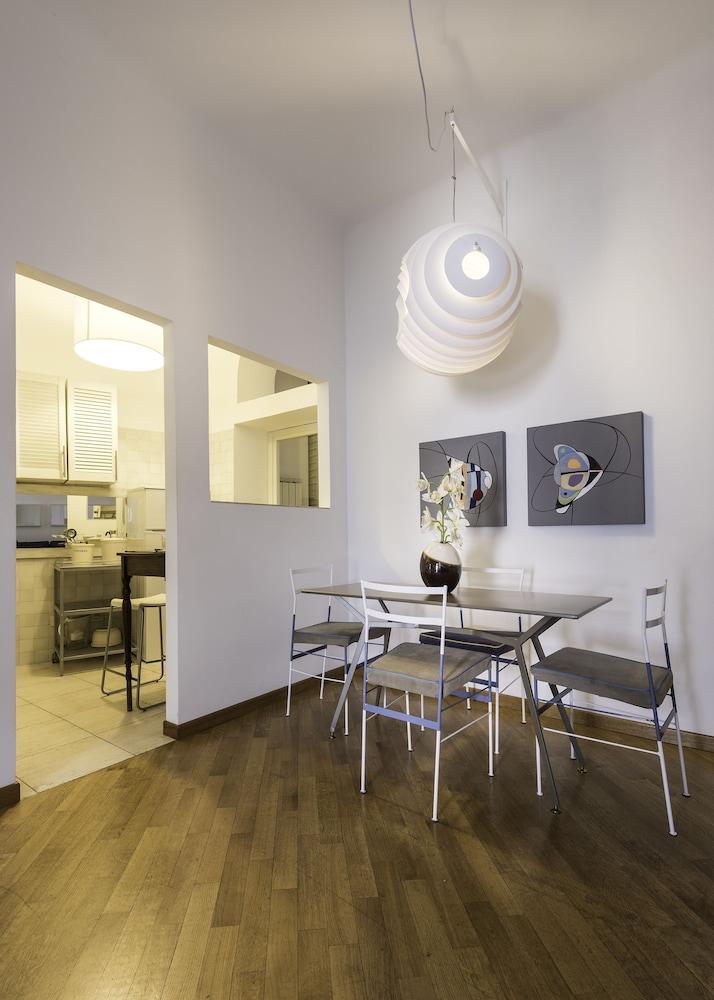 Corso Como – RentClass Bianca