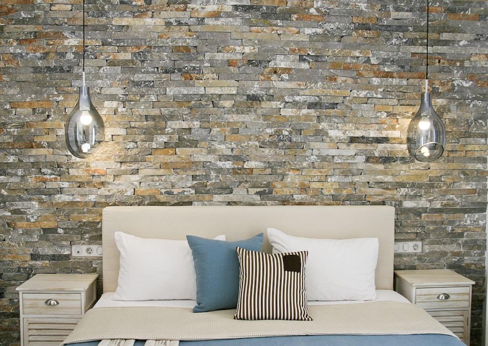 Anatoli Luxury Studios